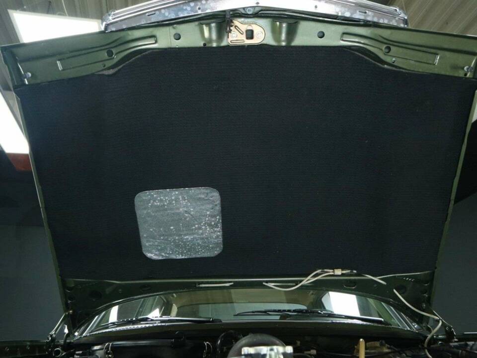 Bild 46/50 von Mercedes-Benz 300 D (1981)