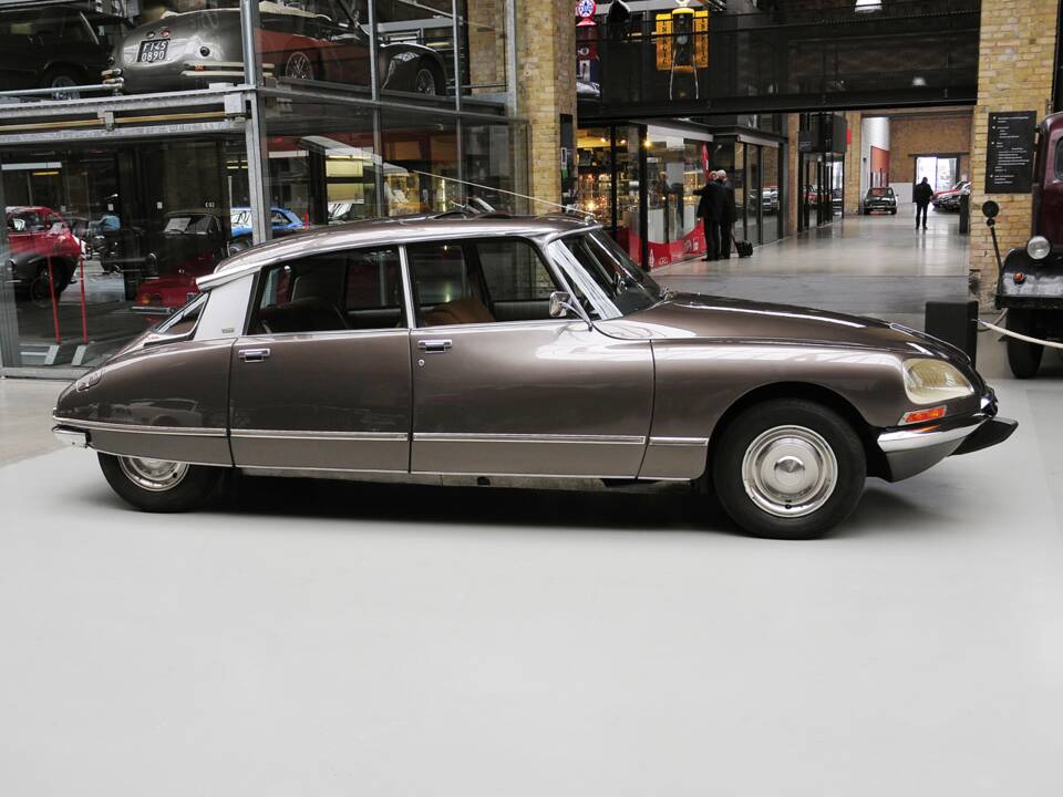 Bild 5/32 von Citroën DS 23 Pallas IE (1973)