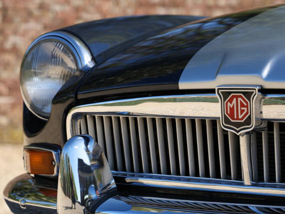 Image 45/50 de MG MGB (1966)