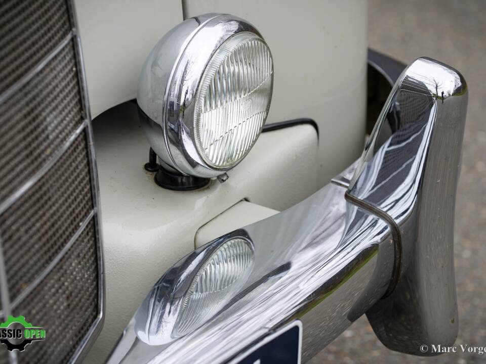 Bild 29/44 von Mercedes-Benz 220 S (1958)