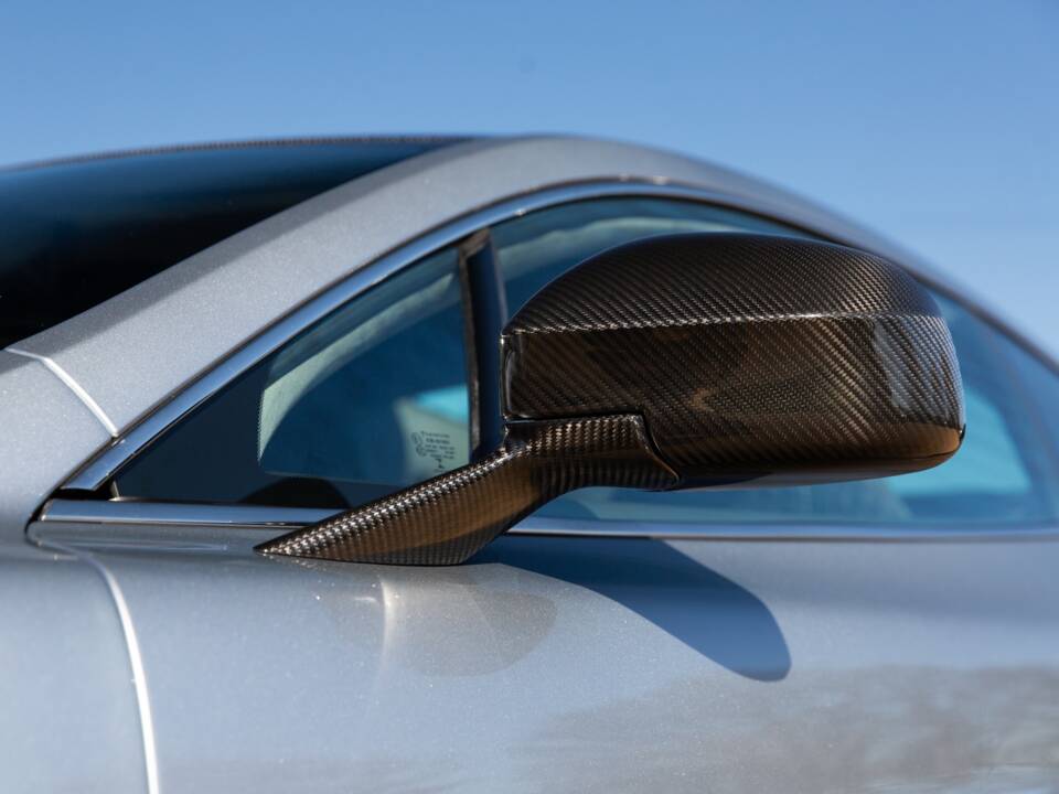 Image 42/80 of Aston Martin Vanquish (2013)