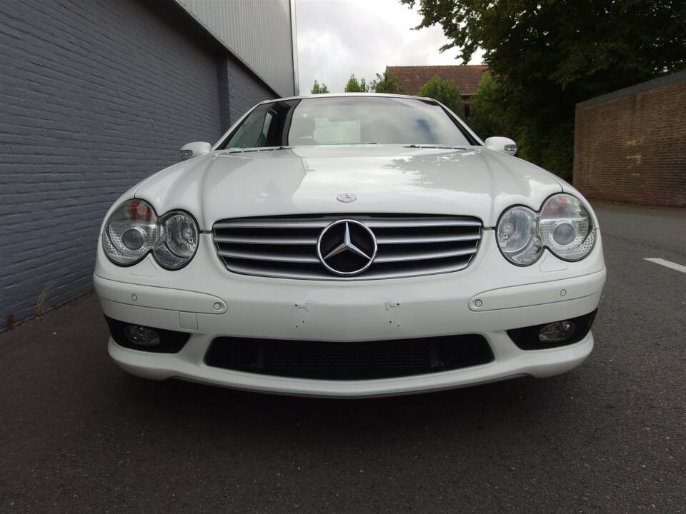 Image 8/97 de Mercedes-Benz SL 55 AMG (2003)