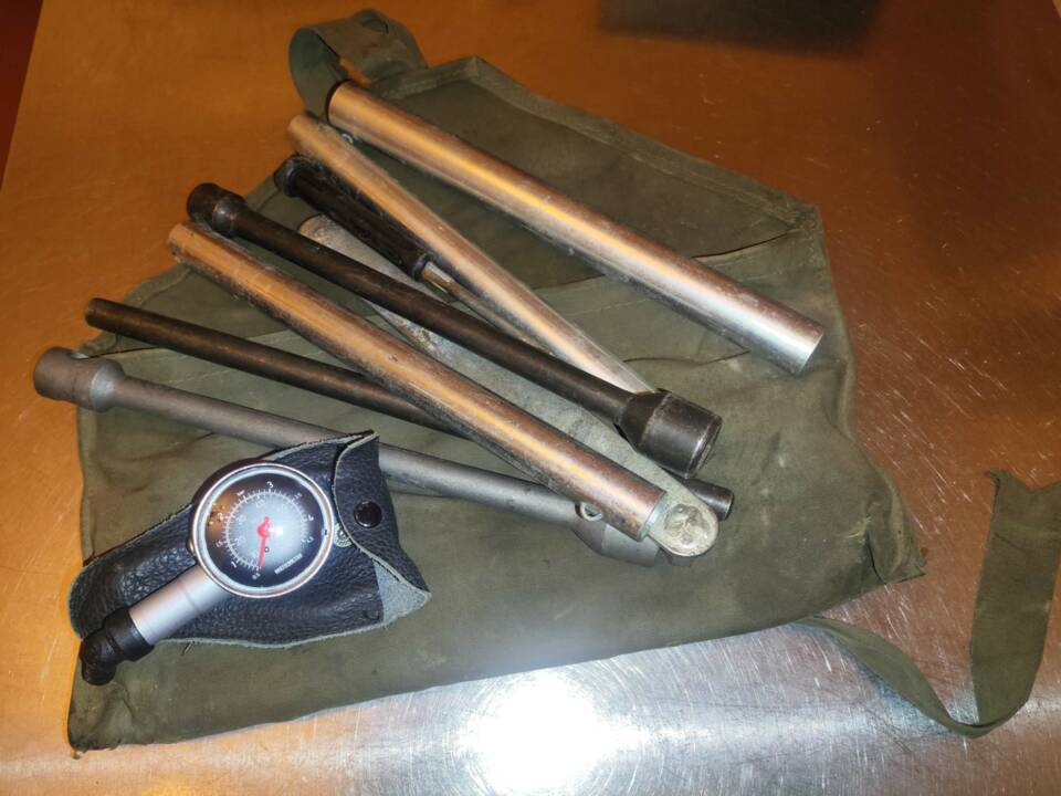 Image 34/35 of Steyr-Puch 230 GE (LWB) (1990)