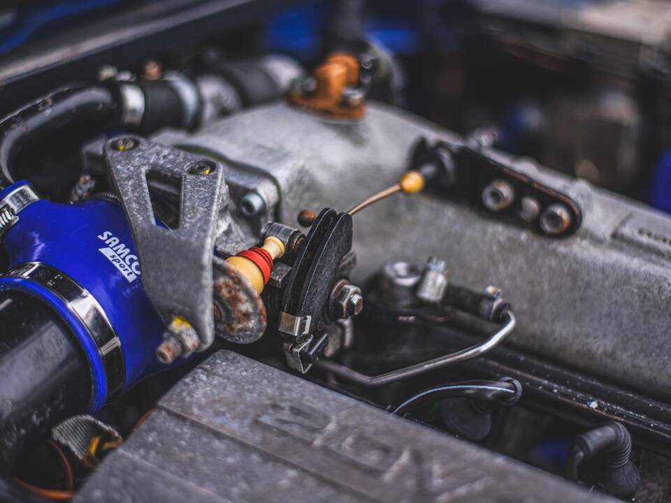 Image 21/45 of Audi RS2 Avant (1994)