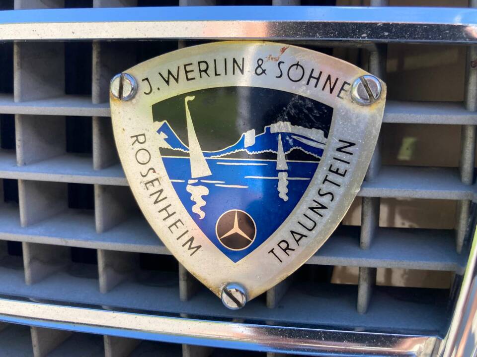 Image 22/49 de Mercedes-Benz 230&#x2F;4 (1974)