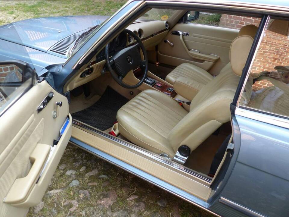 Mercedes-Benz 280 SLC (C 107) graublau metallic 1979