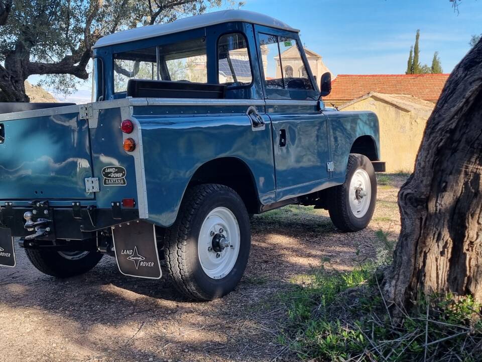 Bild 3/35 von Land Rover 88 (1976)