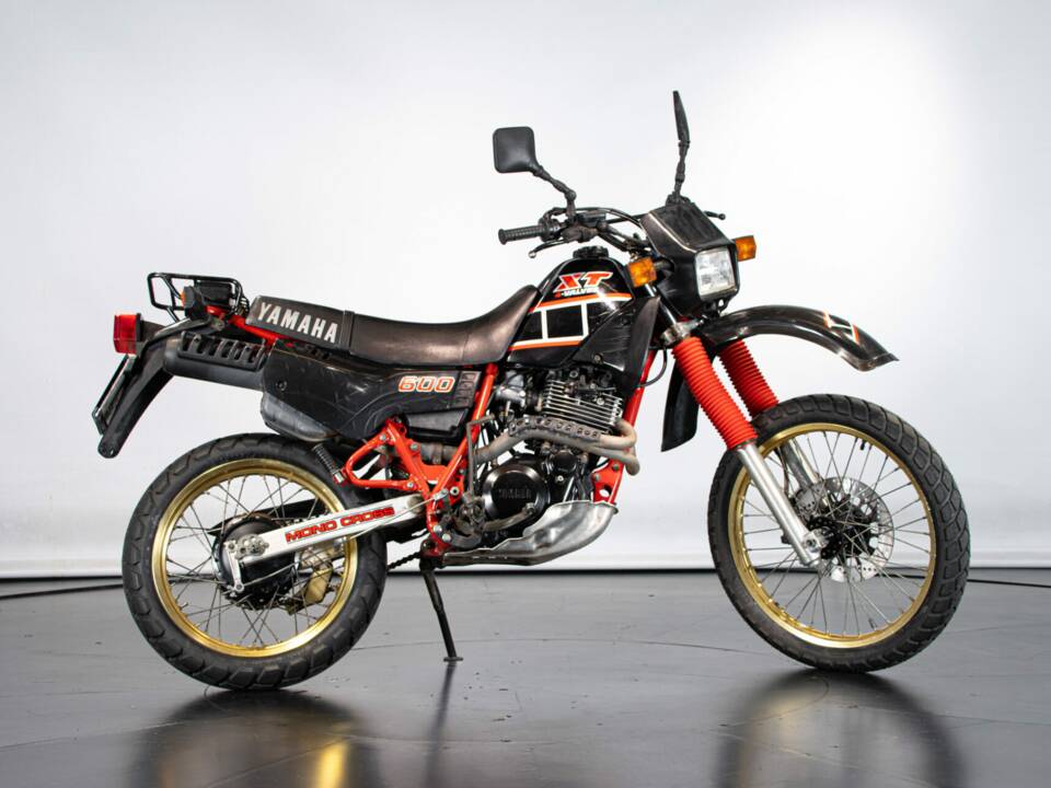 Image 5/50 of Yamaha XT 600 E (1985)