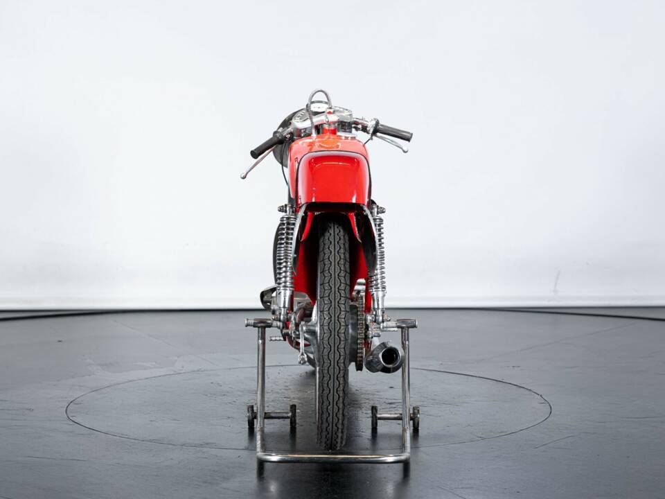 Image 4/34 of Ducati 125 Sport (1957)