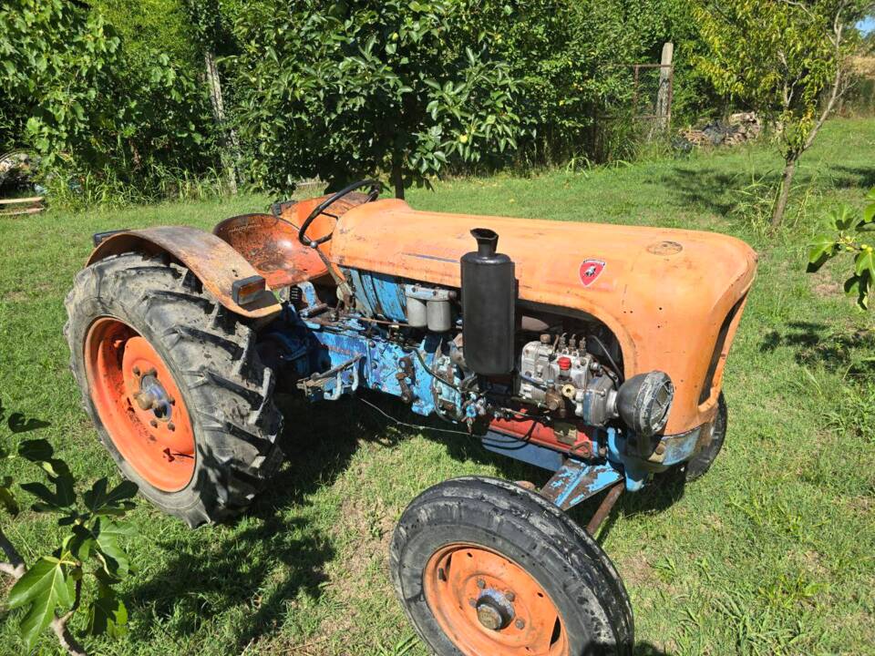 Image 3/16 of Lamborghini 2R (1963)