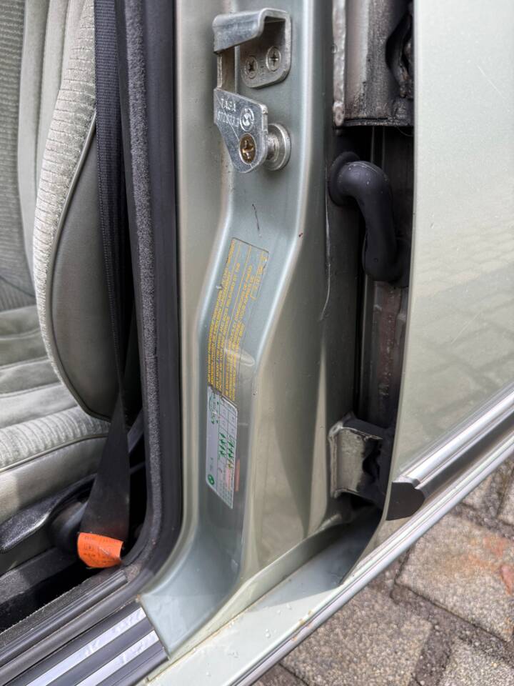 Bild 9/15 von BMW 735i (1984)
