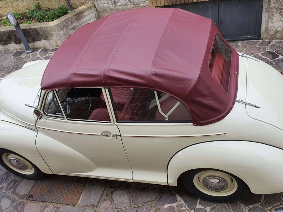 Image 13/66 of Morris Minor 1000 Tourer (1961)