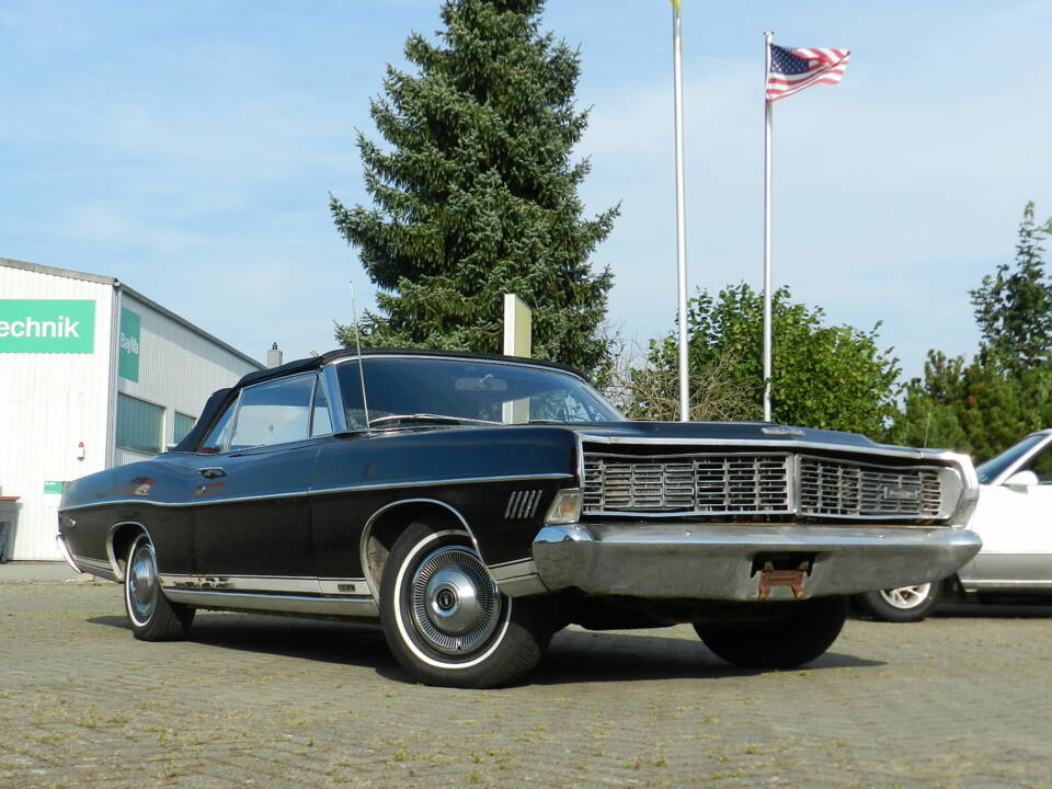 Image 21/64 de Ford Galaxie 500 XL (1968)