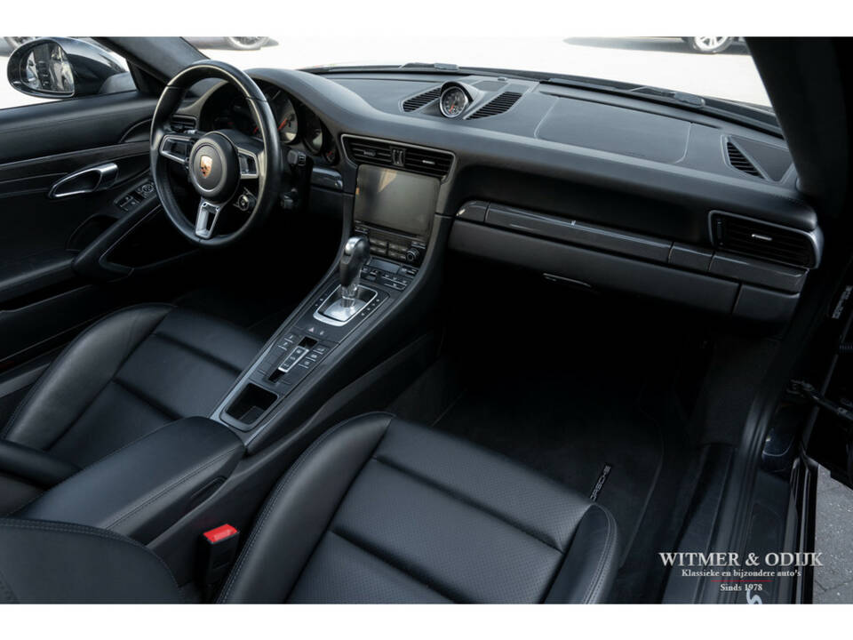 Image 9/38 of Porsche 911 Carrera 4S (2017)