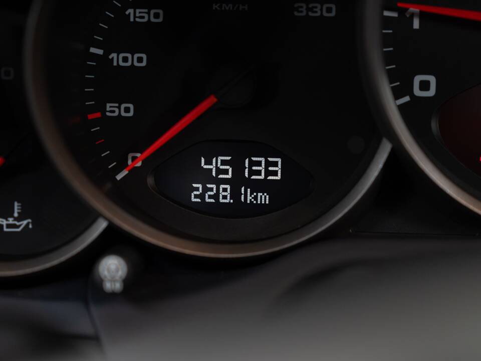 Image 27/40 of Porsche 911 Carrera 4 (2009)