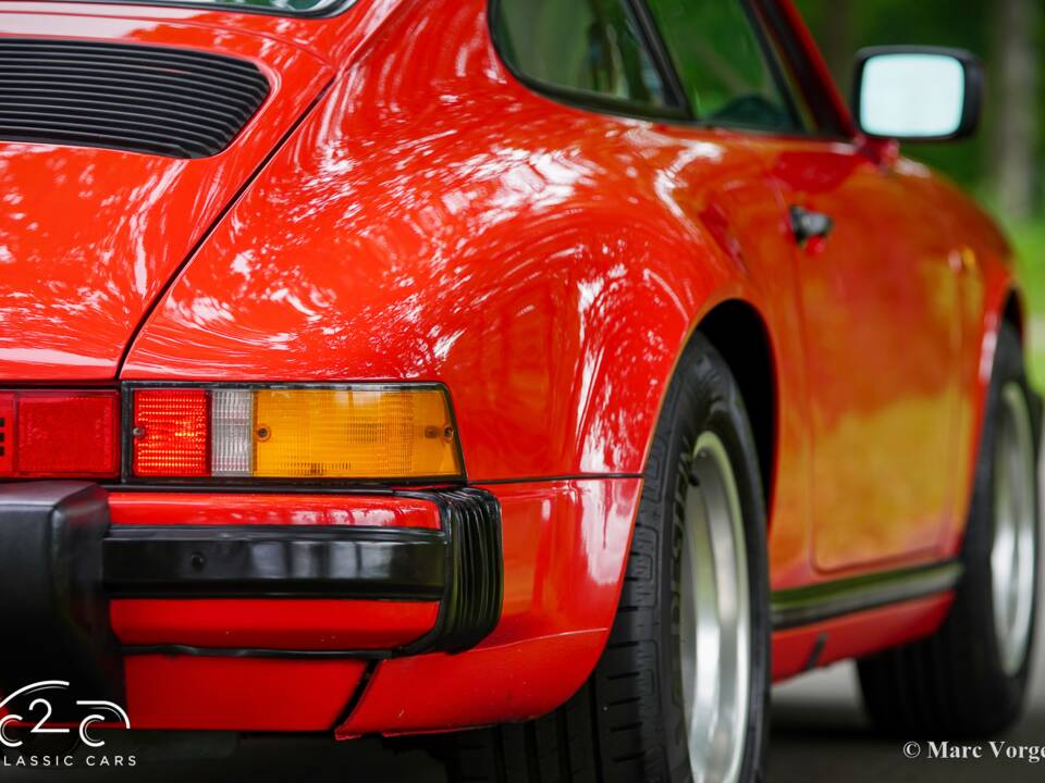 Image 50/63 of Porsche 911 Carrera 3.2 (1986)