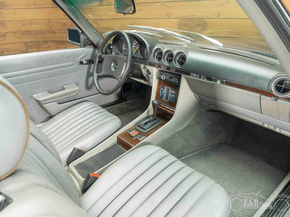 Afbeelding 7/19 van Mercedes-Benz 380 SL (1981)