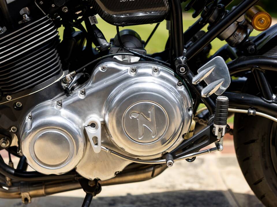 Bild 6/39 von Norton Dominator SS (2018)