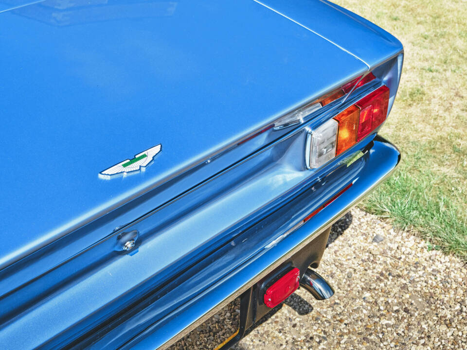 Image 7/22 of Aston Martin V8 Volante (1986)