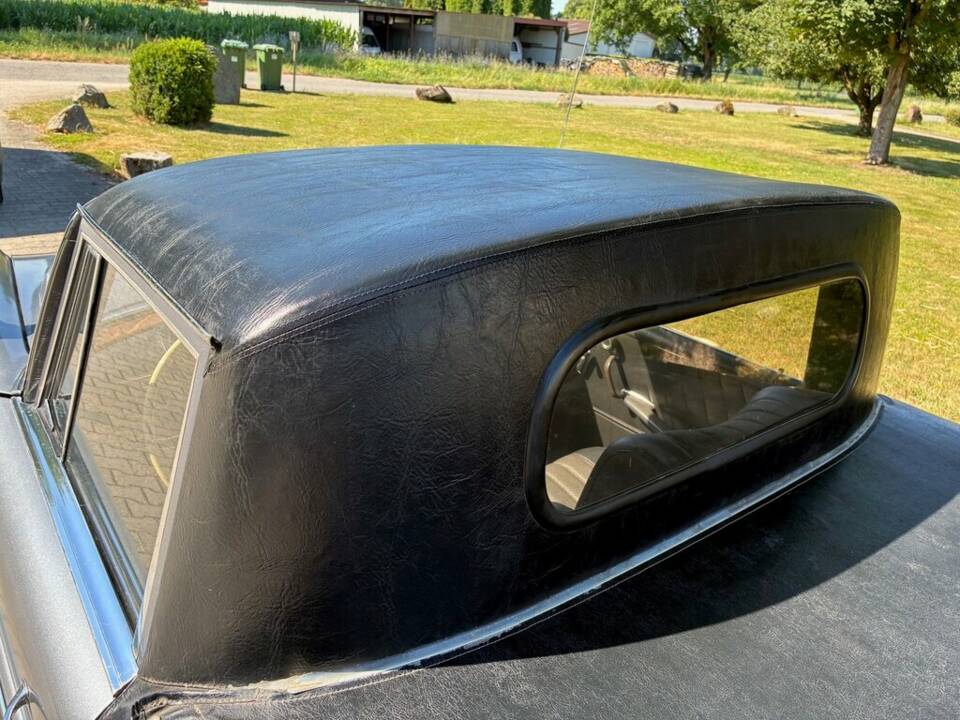 Afbeelding 8/8 van Mercedes-Benz 220 SE b (1963)