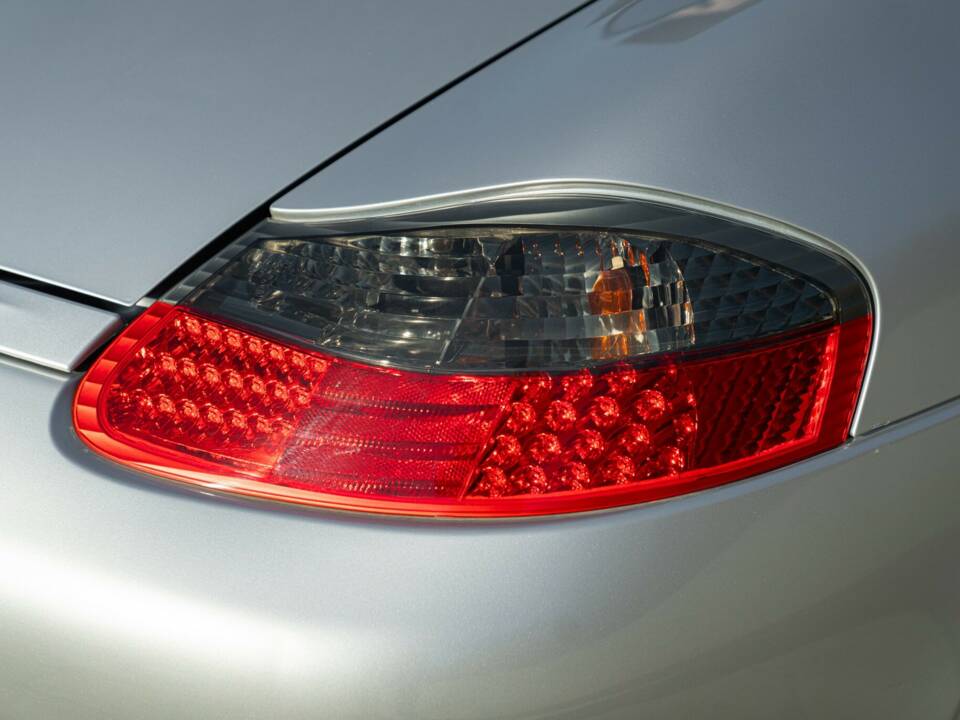 Image 13/50 of Porsche Boxster (1997)