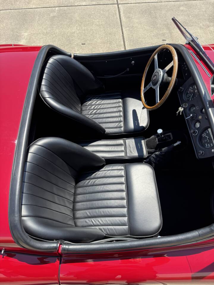 Image 27/34 of Jaguar XK 140 OTS (1955)