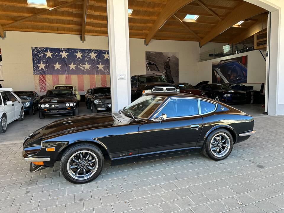 Image 3/69 of Datsun 240 Z (1973)