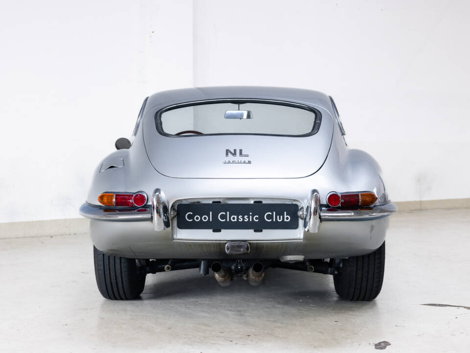 Image 9/42 of Jaguar E-Type 3.8 (1963)