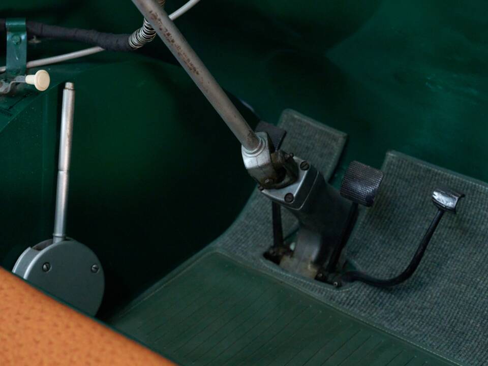 Image 36/50 of BMW Isetta hunting car (1955)