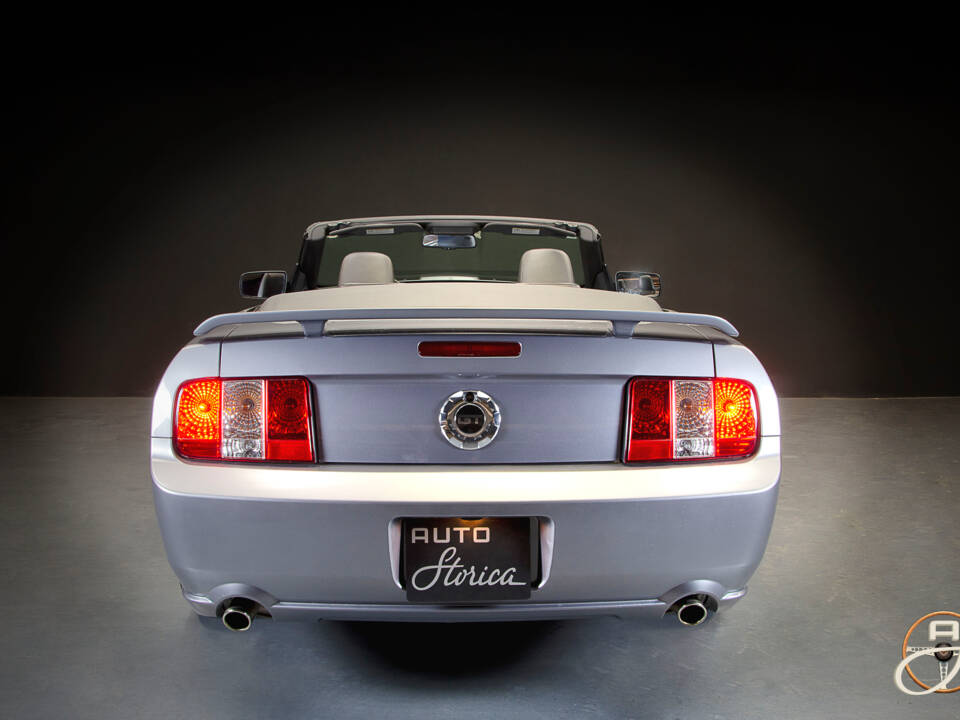 Imagen 4/27 de Ford Mustang GT (2005)