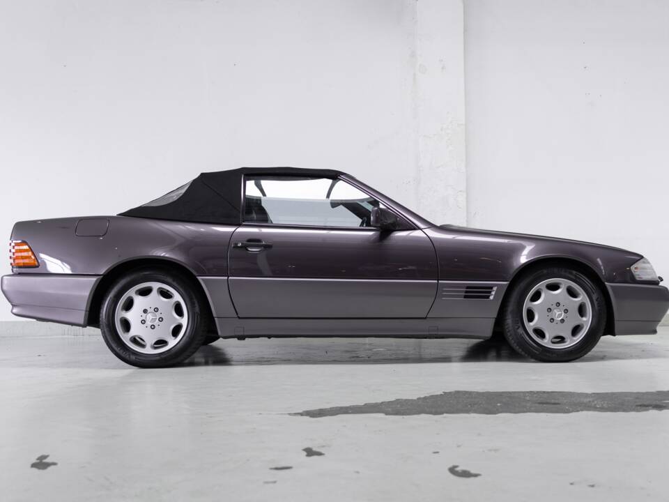 Image 4/37 of Mercedes-Benz SL 320 (1993)