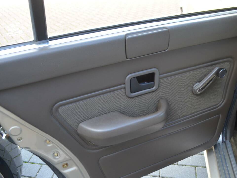 Bild 35/40 von BMW 524td (1985)