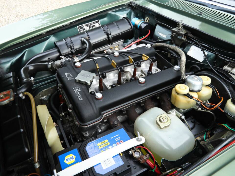 Bild 31/50 von Alfa Romeo 1750 GT Veloce (1971)