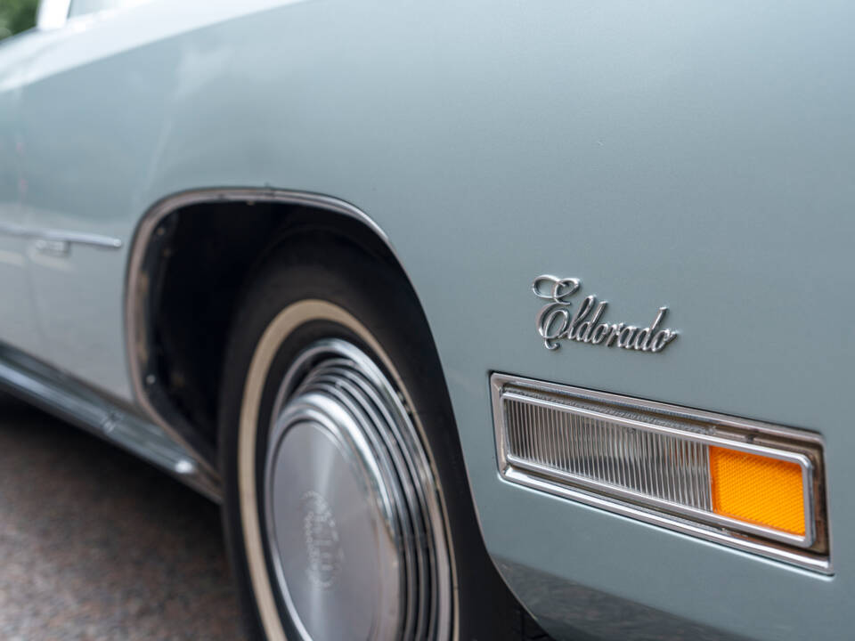 Image 13/30 of Cadillac Fleetwood Eldorado Convertible (1972)