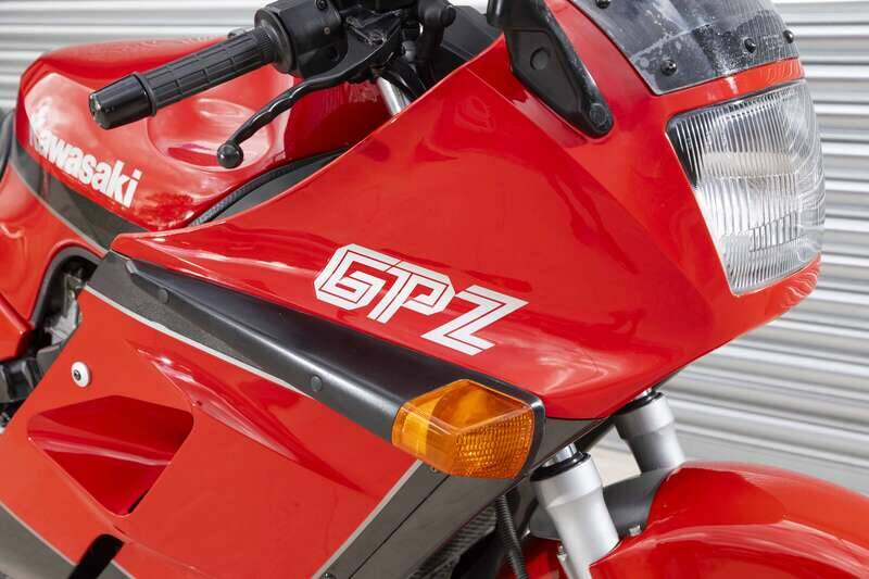 Bild 11/49 von Kawasaki GPz 1000RX (1987)