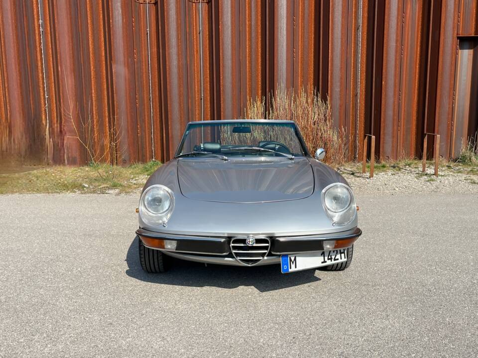 Immagine 9/88 di Alfa Romeo 1750 Spider Veloce (1971)