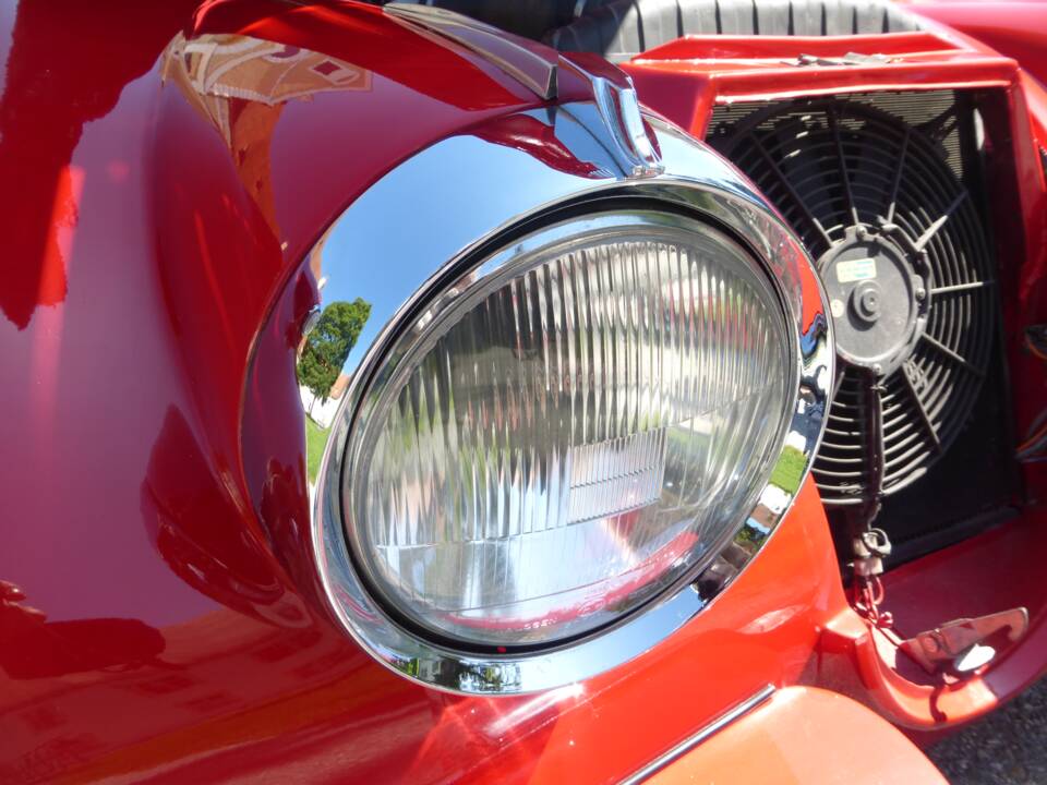 Image 36/174 of Jaguar XK 150 3.4 S OTS (1958)