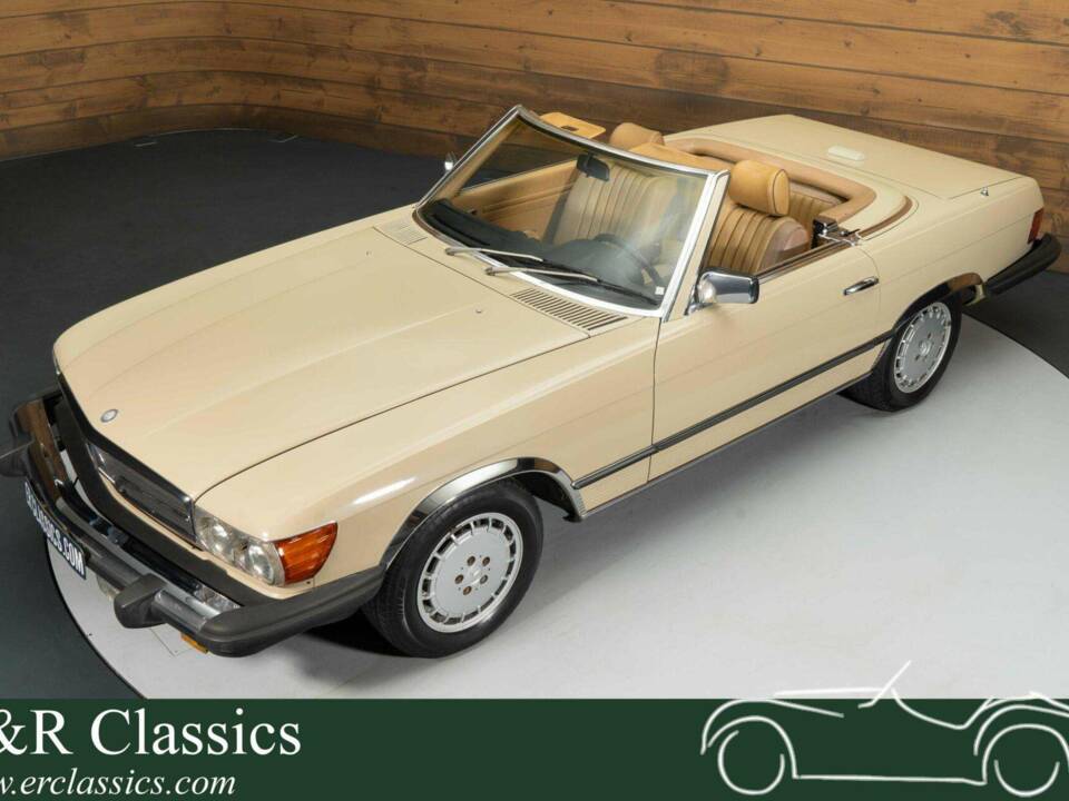 Immagine 1/29 di Mercedes-Benz 380 SL (1983)