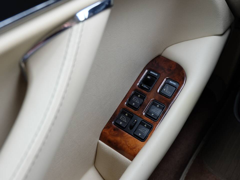 Image 73/77 de Jaguar XJ 40 (XJ-R) (1993)