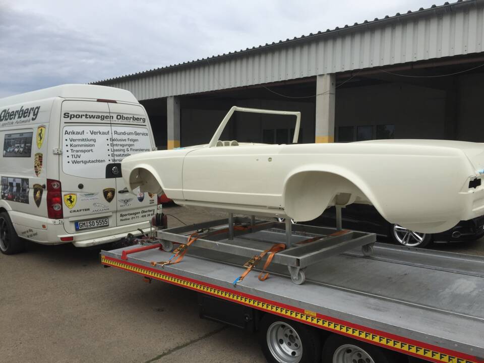 Image 4/43 of Mercedes-Benz 230 SL (1967)