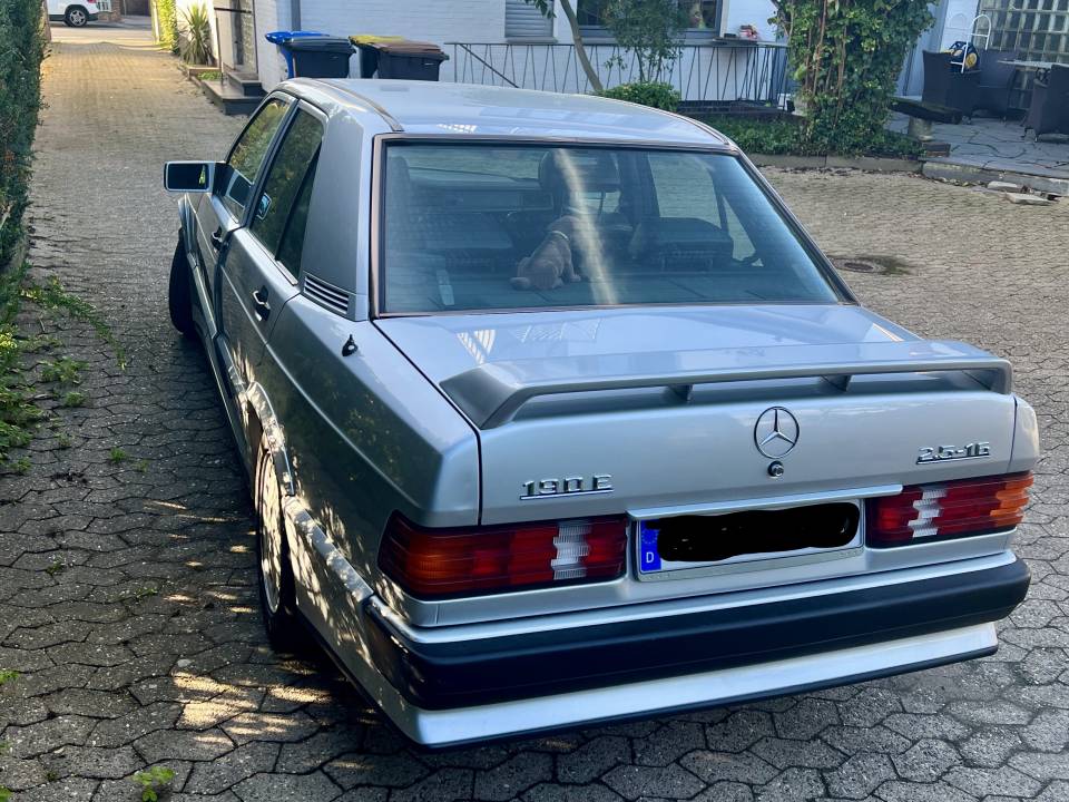 Image 4/12 of Mercedes-Benz 190 E 2.5-16 (1988)