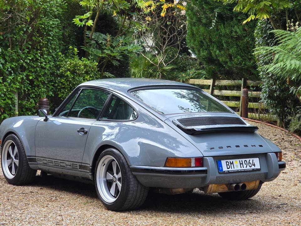 Image 42/100 of Porsche 911 Carrera 2 (1989)