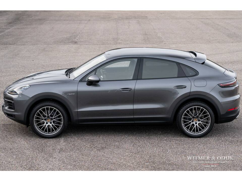 Bild 2/43 von Porsche Cayenne Coupé E-Hybrid (2020)