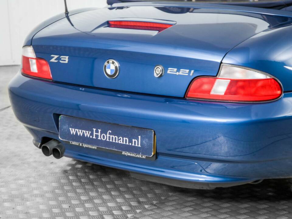 Image 27/50 of BMW Z3 2.2i (2001)