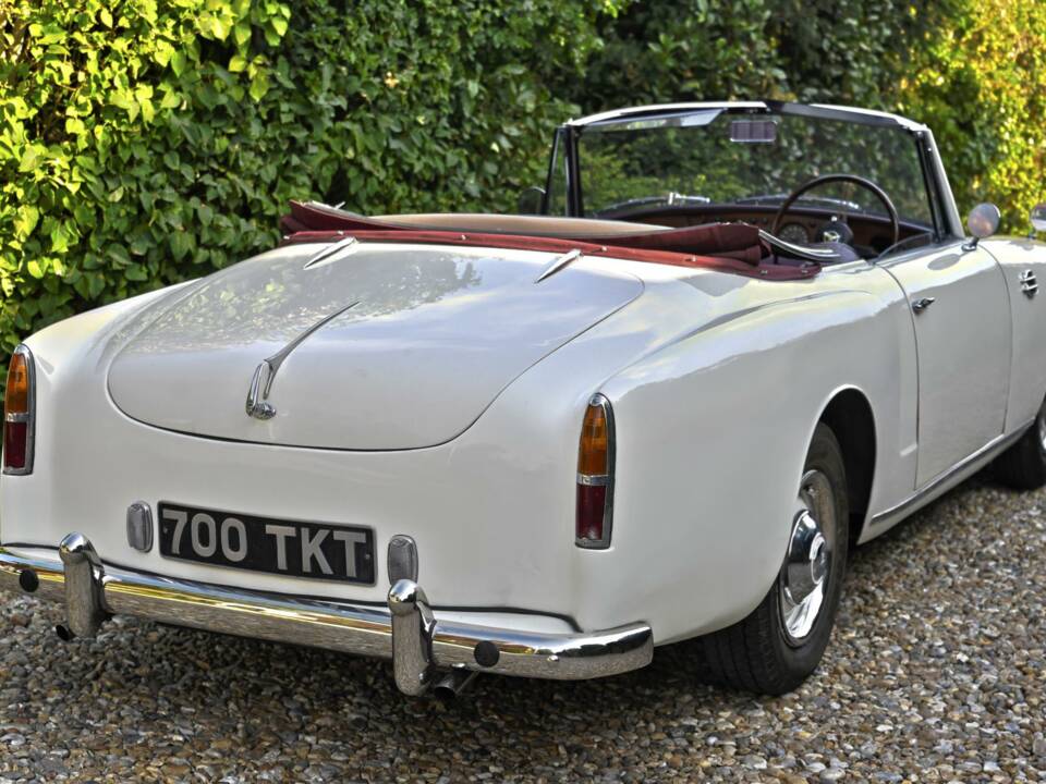 Image 9/38 of Alvis TD 21 (1962)