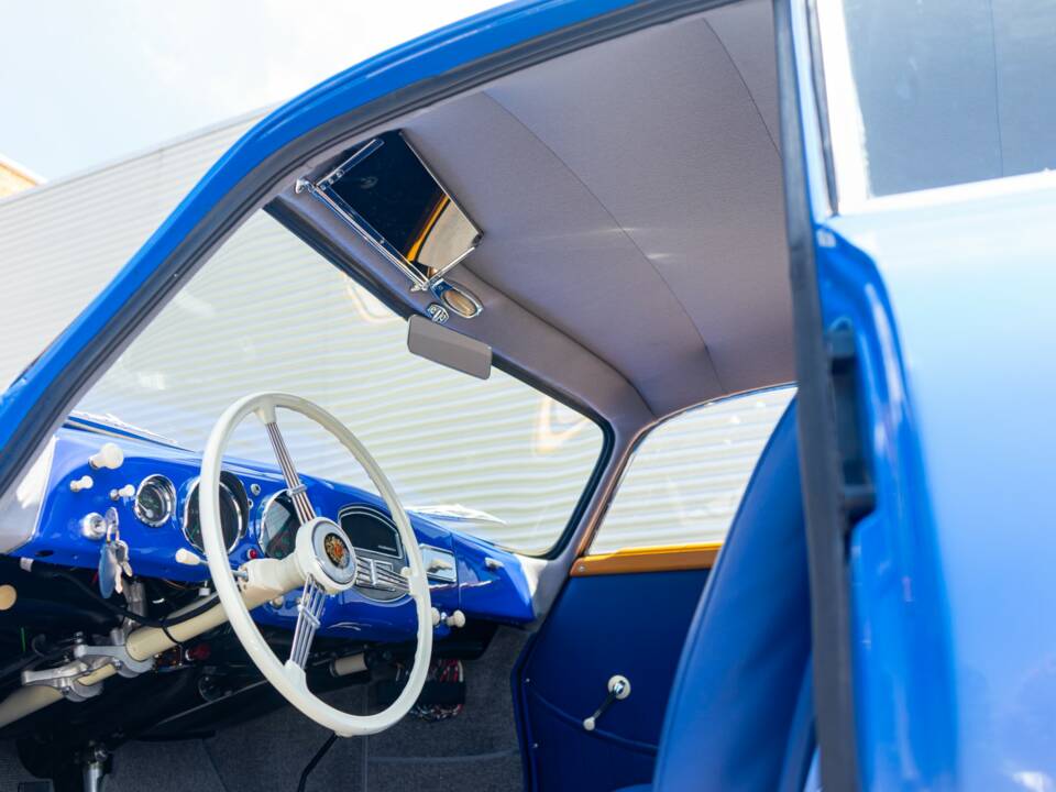 Immagine 44/53 di Porsche 356 1300 (1952)