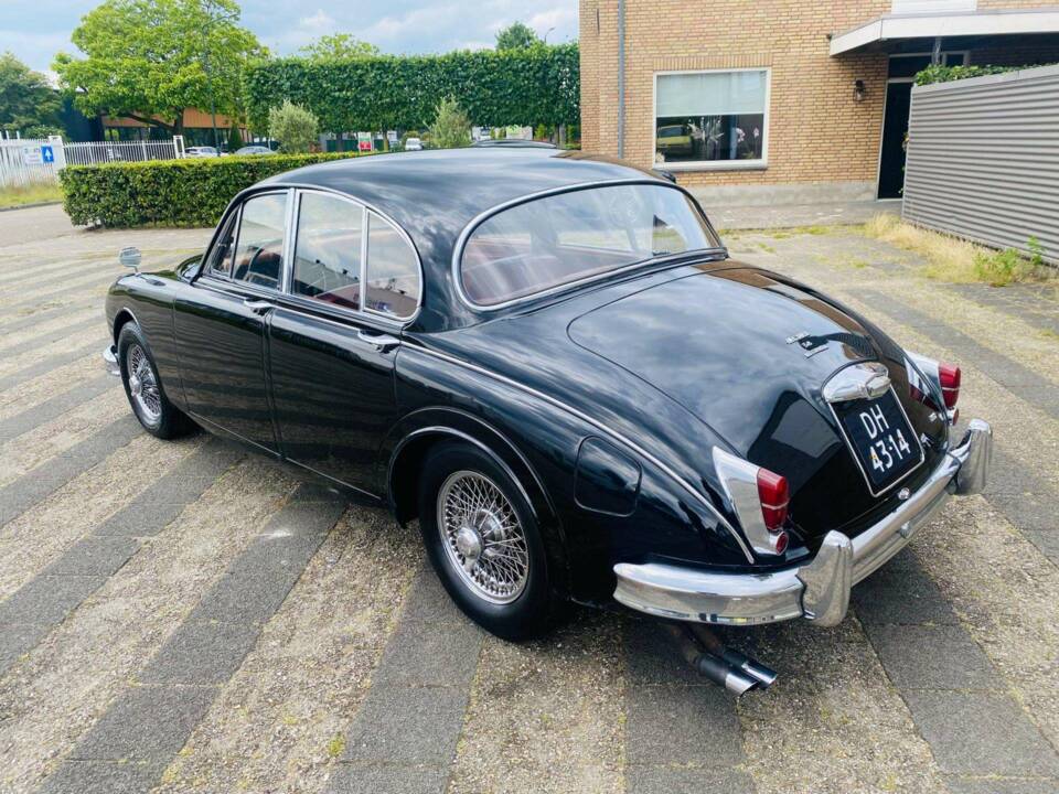 Image 16/50 de Jaguar Mk II 3.4 (1962)