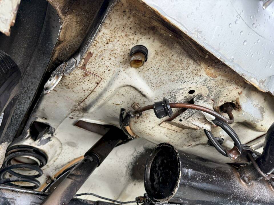 Bild 28/36 von Opel GT 1900 (1971)