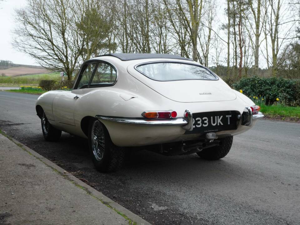 Afbeelding 4/18 van Jaguar E-Type 3.8 (1964)