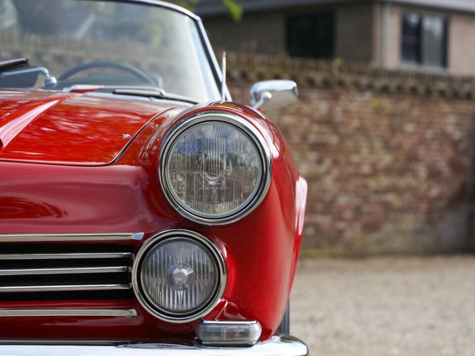 Image 37/50 of Alfa Romeo 2600 Spider (1962)